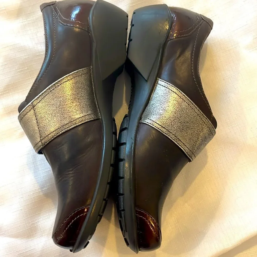 ROMIKA LEATHER MOCHA, PEWTER AND COPPERY BROWN BACK AND FRONT TOE SHOES.   NEW